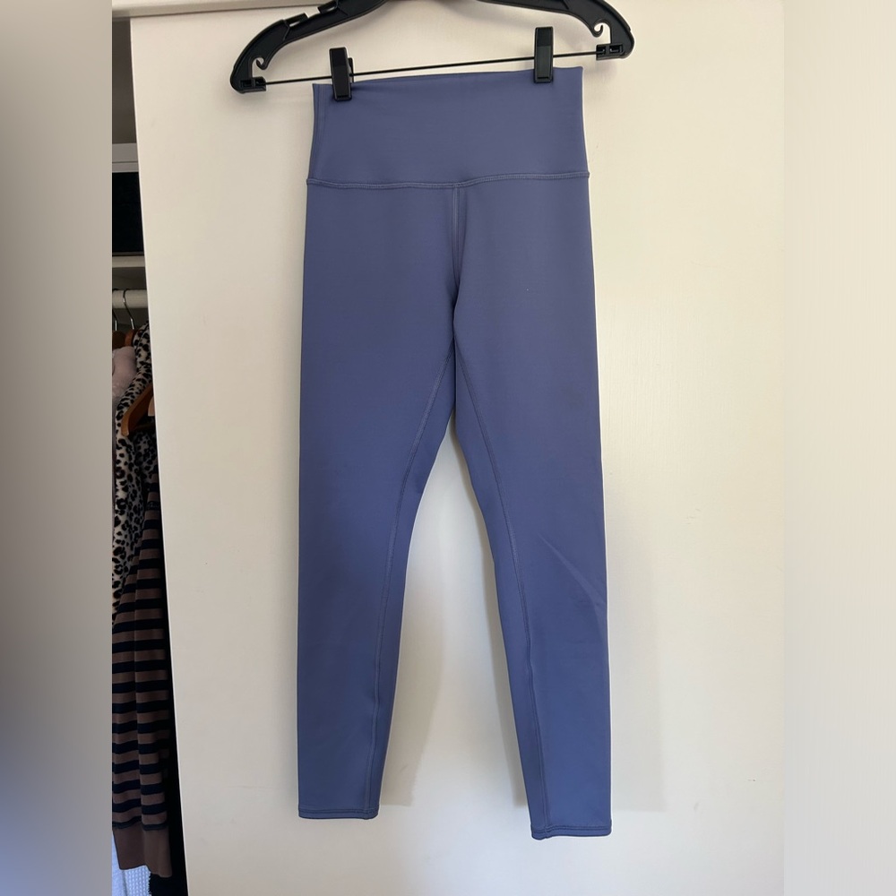 ALO LAVENDER AIRLIFT LEGGINGS